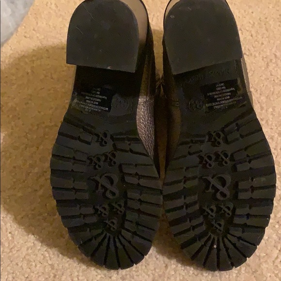 Metallic Booties - Picture 5 of 5